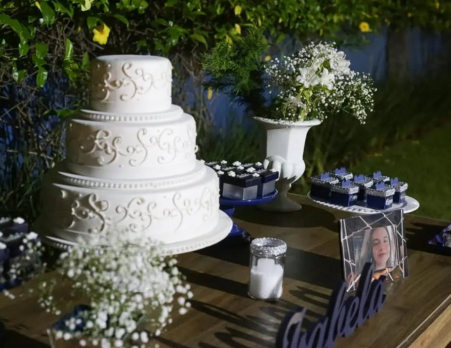 Festa personalizada Ale Festas